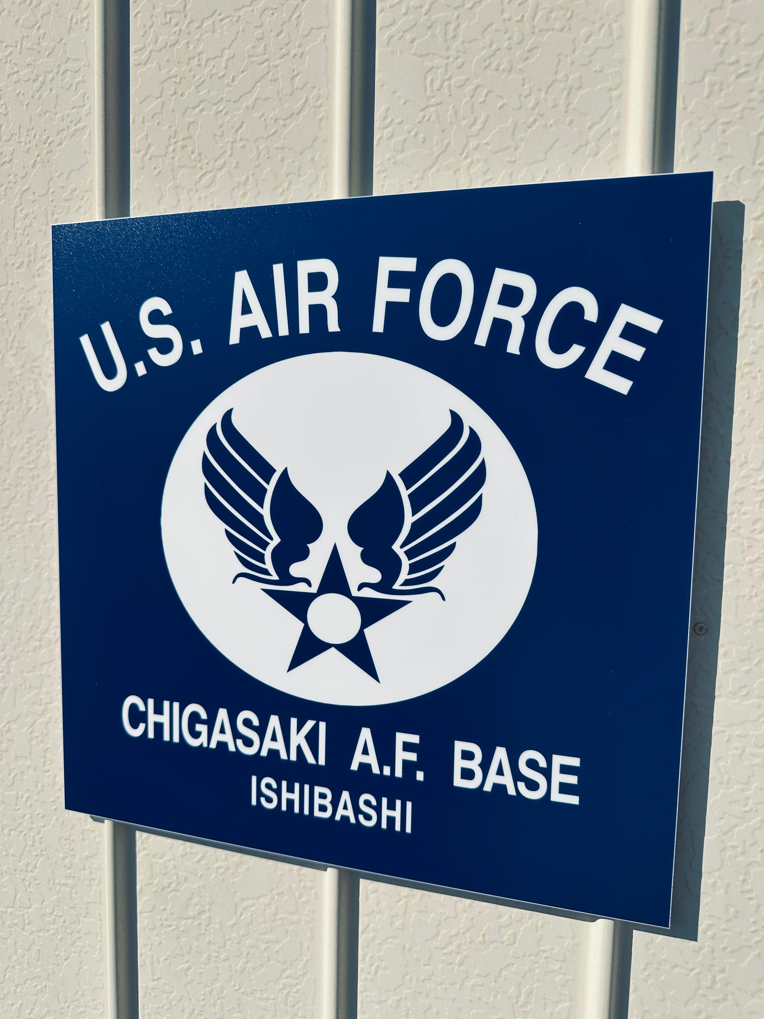 アクリル板 印刷 ガレージハウスの看板